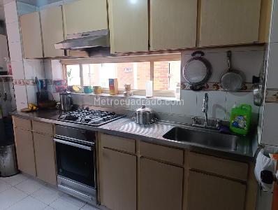 Apartamento de 4 alcobas en venta en Rafael Nuñez, Bogotá, 88 m² · foto 8 de 18
