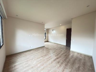 Apartamento de 3 alcobas en venta en Pasadena, Bogotá, 156 m² · foto 18 de 20
