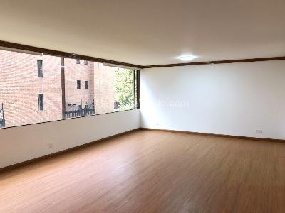 Apartamento en arriendo en Unicentro, Bogotá · foto 4 de 18