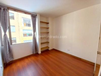 Apartamento de 2 alcobas en arriendo en Chapinero Alto, Bogotá, 68 m² · foto 10 de 16
