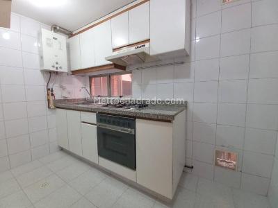 Apartamento de 2 alcobas en arriendo en Chapinero Alto, Bogotá, 68 m² · foto 8 de 16