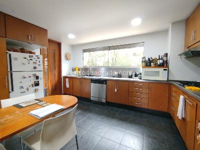 Apartamento de 4 alcobas en venta en Cerros De Niza, Bogotá, 316 m² · foto 8 de 19