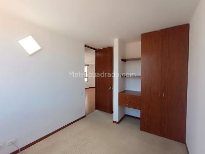Apartamento en arriendo en Villas De Aranjuez, Bogotá · foto 8 de 15