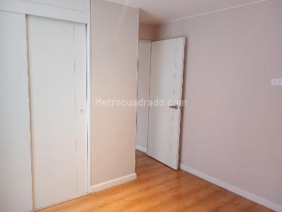 Apartamento de 2 alcobas en arriendo en Victoria Norte, Bogotá, 60 m² · foto 9 de 13