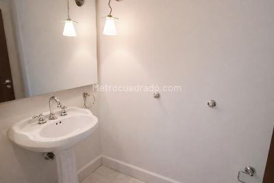 Apartamento en venta en Los Rosales, Bogotá · foto 19 de 20