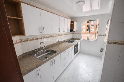 Apartamento en venta en Hayuelos, Bogotá · foto 8 de 20