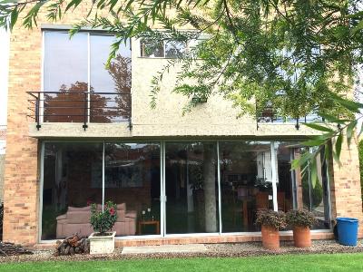Casa de 3 alcobas en venta en Vereda La Balsa, Chía, 340 m² · foto 2 de 16