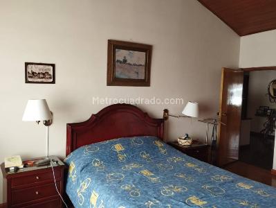 Casa de 5 alcobas en venta en Las Villas, Bogotá, 261 m² · foto 13 de 20