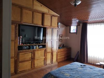 Casa de 5 alcobas en venta en Las Villas, Bogotá, 261 m² · foto 14 de 20