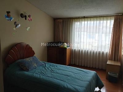 Casa de 5 alcobas en venta en Las Villas, Bogotá, 261 m² · foto 16 de 20