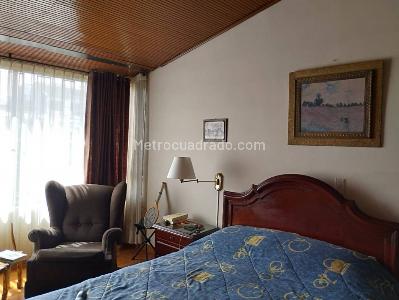 Casa de 5 alcobas en venta en Las Villas, Bogotá, 261 m² · foto 17 de 20
