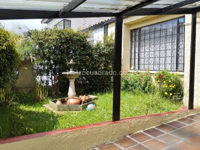 Casa de 5 alcobas en venta en Las Villas, Bogotá, 261 m² · foto 2 de 20