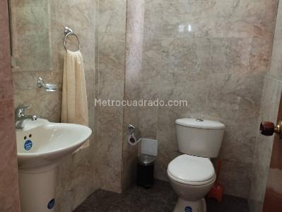 Casa de 5 alcobas en venta en Las Villas, Bogotá, 261 m² · foto 4 de 20