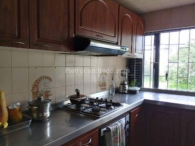 Casa de 5 alcobas en venta en Las Villas, Bogotá, 261 m² · foto 5 de 20