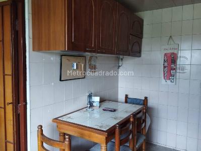 Casa de 5 alcobas en venta en Las Villas, Bogotá, 261 m² · foto 6 de 20