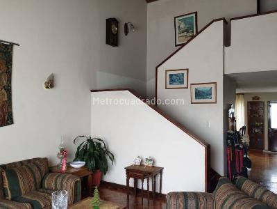 Casa de 5 alcobas en venta en Las Villas, Bogotá, 261 m² · foto 8 de 20