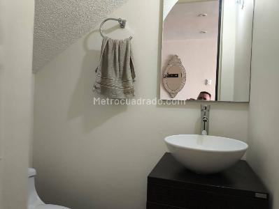 Casa de 3 alcobas en venta en Santa Barbara, Bogotá, 198 m² · foto 7 de 20