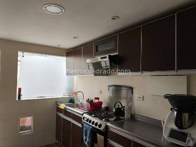 Casa de 3 alcobas en venta en Santa Barbara, Bogotá, 198 m² · foto 9 de 20