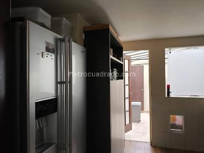 Casa de 3 alcobas en venta en Santa Barbara, Bogotá, 198 m² · foto 10 de 20
