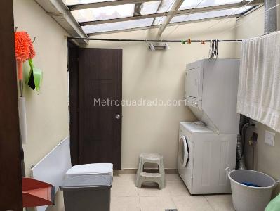 Casa de 3 alcobas en venta en Santa Barbara, Bogotá, 198 m² · foto 11 de 20