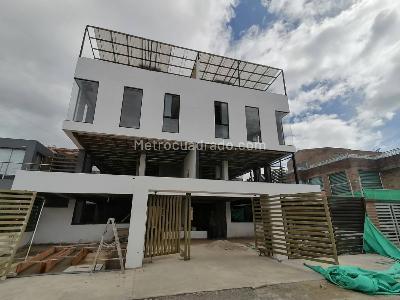 Casa de 4 alcobas en venta en Cajica, Cajicá, 305 m² · foto 2 de 6