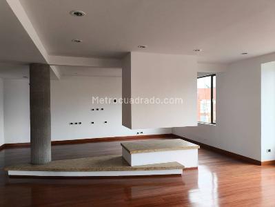 Apartamento de 5 alcobas en venta en Santa Barbara, Bogotá, 352 m² · foto 3 de 20