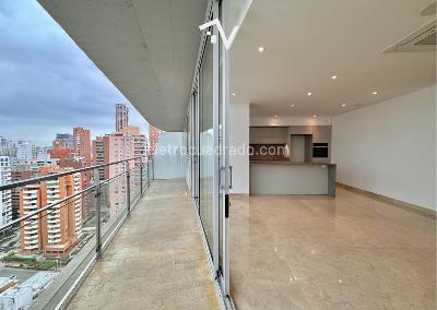 Apartamento de 4 alcobas en venta en Villa Country, Barranquilla, 196 m² · foto 2 de 20