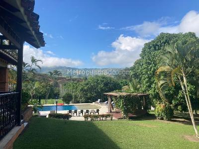 Casa de 5 alcobas en venta en San Jeronimo, Medellín, 865 m² · foto 4 de 20