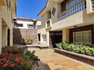 Casa en venta en Altos Del Limon, Barranquilla · foto 2 de 20
