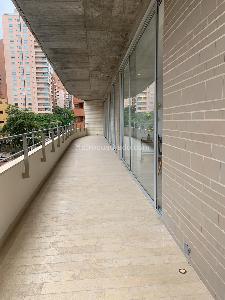 Apartamento de 2 alcobas en venta en Villa Country, Barranquilla, 205 m² · foto 2 de 20