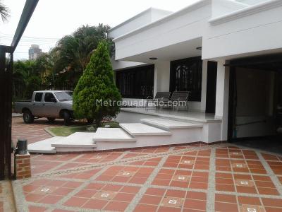 Casa en venta en Altos De Riomar, Barranquilla · foto 2 de 17