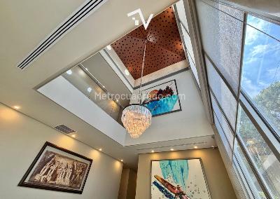 Casa de 5 alcobas en venta en El Poblado, Barranquilla, 990 m² · foto 2 de 20