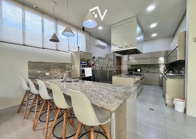 Casa de 5 alcobas en venta en El Poblado, Barranquilla, 990 m² · foto 8 de 20
