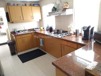Casa de 5 alcobas en venta en Sotileza, Bogotá, 337 m² · foto 8 de 20