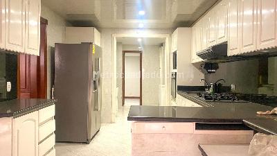 Casa de 4 alcobas en venta en Polo Club, Bogotá, 315 m² · foto 8 de 20