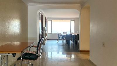 Casa de 4 alcobas en venta en Polo Club, Bogotá, 315 m² · foto 3 de 20