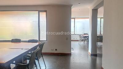 Casa de 4 alcobas en venta en Polo Club, Bogotá, 315 m² · foto 4 de 20