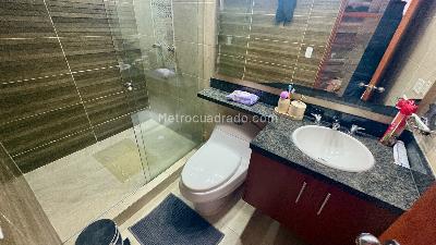 Apartamento de 3 alcobas en venta en Colina Mazuren, Bogotá, 111 m² · foto 12 de 19