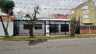 Casa de 3 alcobas en arriendo en Tierra Linda, Bogotá, 290 m² · foto 2 de 20