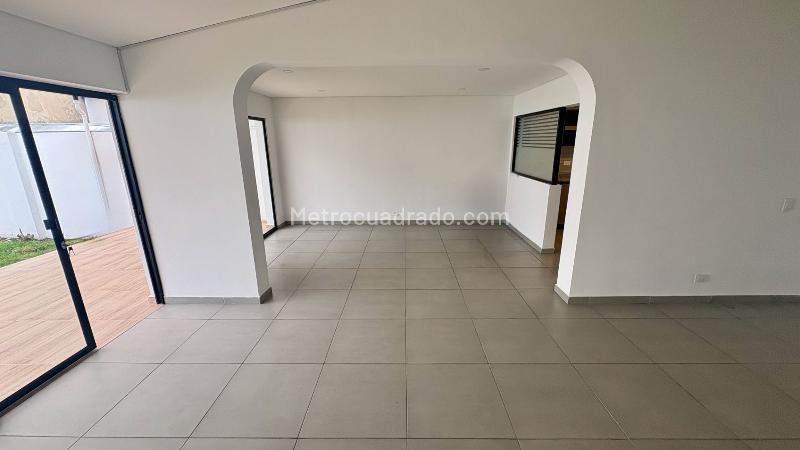 Oficina en Arriendo, TIERRA LINDA, Bogotá D.C. - Más
