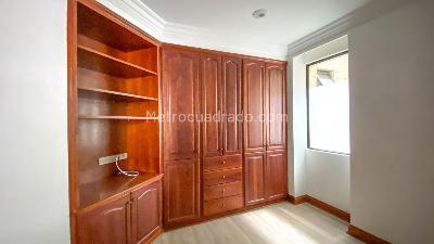 Apartamento de 3 alcobas en venta en Chico Reservado, Bogotá, 225 m² · foto 7 de 16