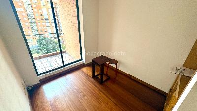 Apartamento de 3 alcobas en venta en Colina Campestre, Bogotá, 107 m² · foto 4 de 20