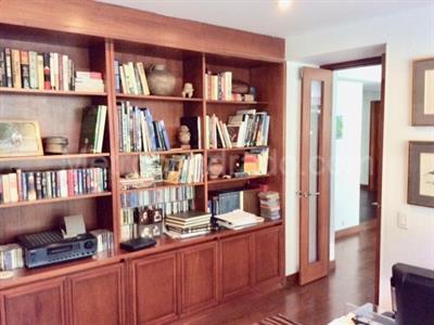 Apartamento de 2 alcobas en venta en Los Rosales, Bogotá, 206 m² · foto 4 de 15