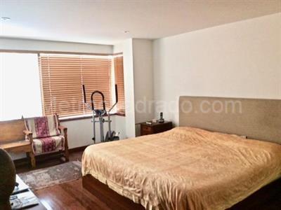 Apartamento de 2 alcobas en venta en Los Rosales, Bogotá, 206 m² · foto 8 de 15