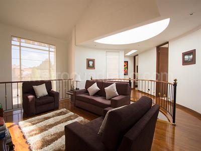 Casa de 4 alcobas en venta en Guamaral, Bogotá, 305 m² · foto 13 de 20