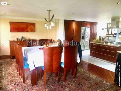 Apartamento de 5 alcobas en venta en Santa Barbara Central Santa Barbara, Bogotá, 290 m² · foto 5 de 17