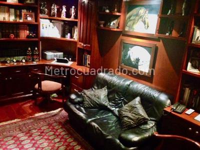 Casa de 5 alcobas en venta en San Jose De Bavaria, Bogotá, 370 m² · foto 5 de 12