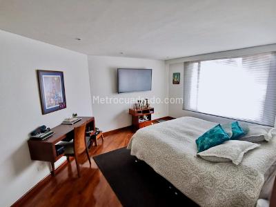 Apartamento de 4 alcobas en venta en La Calleja Country, Bogotá, 221 m² · foto 17 de 20