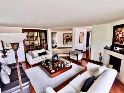 Apartamento de 4 alcobas en venta en La Calleja Country, Bogotá, 221 m² · foto 2 de 20