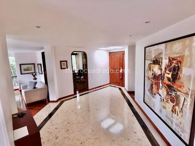 Apartamento de 4 alcobas en venta en La Calleja Country, Bogotá, 221 m² · foto 9 de 20